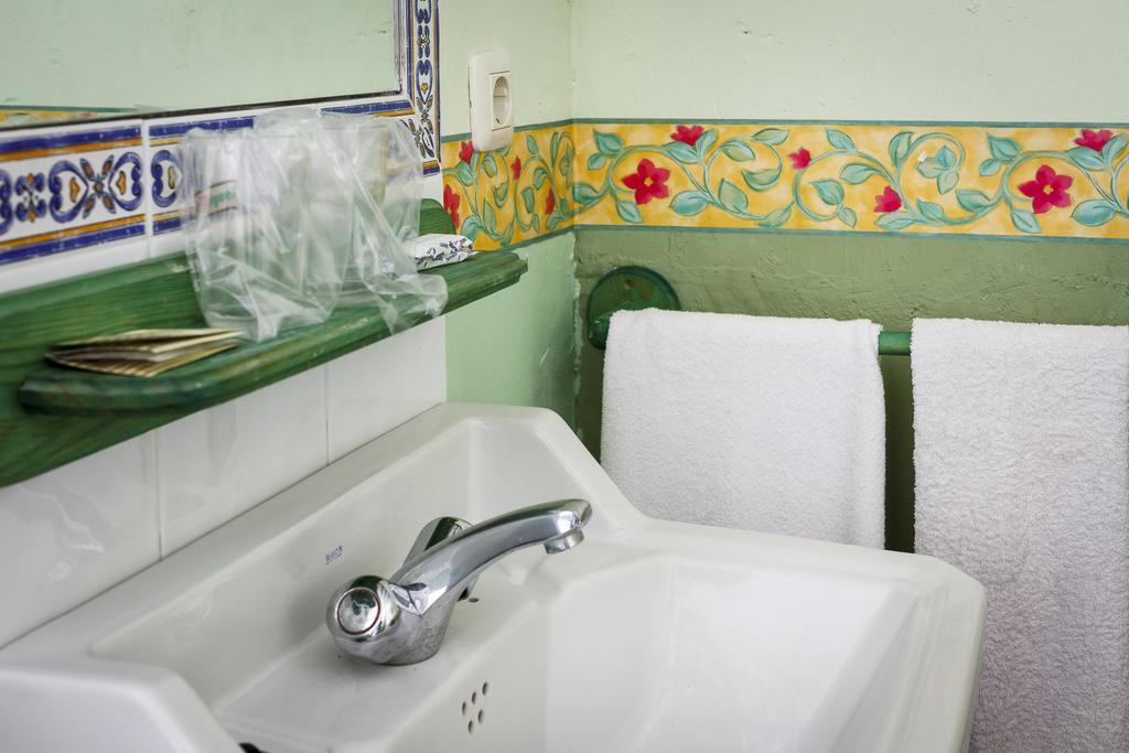 Caracenilla La Casa Del Tio Venancio 게스트하우스 객실 사진